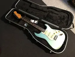 IBL/R STRATOCASTER ICE
