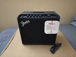 AMPLIFIER FLOOR MODEL