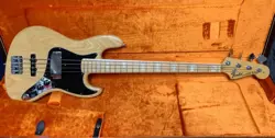 ELECTRIC BASS GUITAR FENDER AMERICAN VINTAGE 74 JAZZ 2013 NATURAL & ACCESSORIES