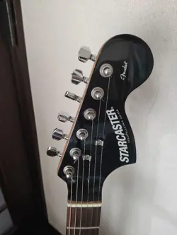 STRATOCASTER STARCASTER