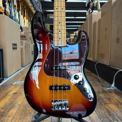 FENDER AMERICAN PROFESSIONAL II JAZZ BASS 2024 3-COLOR SUNBURST W/ORIGINAL CASE