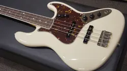 FENDER AMERICAN VINTAGE II 1966 JAZZ BASS OLYMPIC WHITE