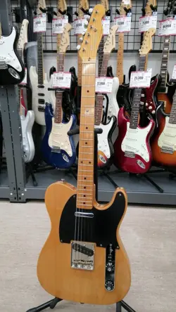 FENDER JAPAN TELECASTER ELECTRIC GUITAR-02