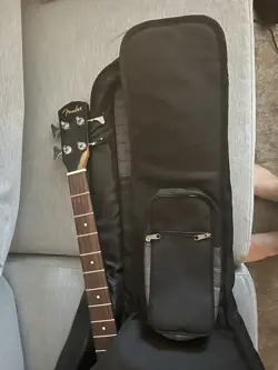 FENDER DELUXE ACOUSTIC BASS GUITAR GIG BAG BLACK