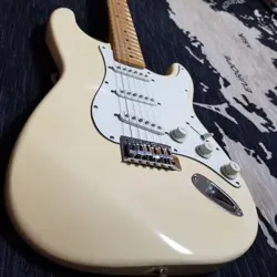 JAPAN 1990 STRATOCASTER