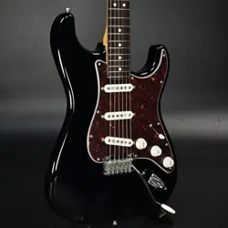 FENDER MADE IN JAPAN HYBRID II STRATCASTER BLACK USED 2023 ALDER W/SOFT CASE