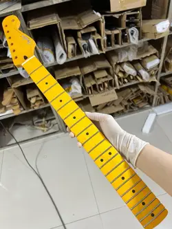 STAINLESS STEEL 21FRET DIY YELLOW MATTE FENDER START MAPLE ELECTRIC GUITAR NECK.