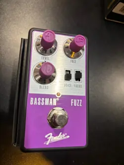 BASSMAN FUZZ PEDAL