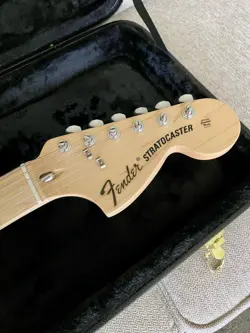 ‘70S STRATOCASTER