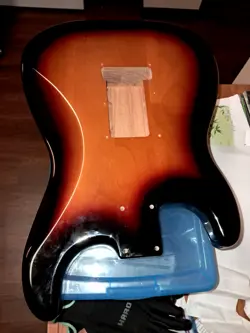 VINTERA STRATOCASTER