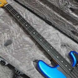 PRECISION BASS EB