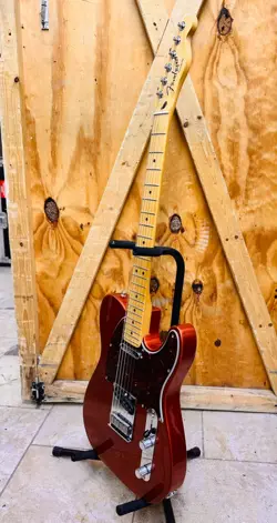 FENDER 2022 PLAYER PLUS TELECASTER TELE AGED CANDY APPLE RED W/BAG
