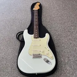 FENDER CLASSIC PLAYER '60S STRATOCASTER