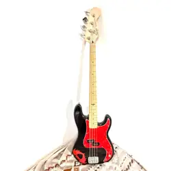 SQUIER BY FENDER PETE WENTZ SIGNATURE PRECISION BASS