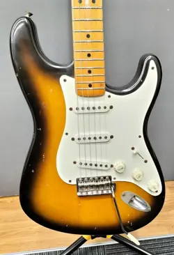 FENDER 57 VINTAGE STRATOCASTER USED 1989 MAPLE BODY MAPLE NECK W/HARD CASE