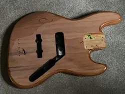 FENDER AMERICAN PROFESSIONAL II JAZZ BASS BODY 3 LB 15 OZ