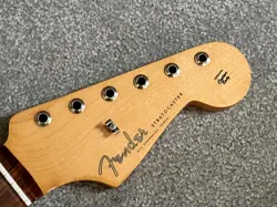 FENDER VINTERA 60S STRATOCASTER GUITAR NECK READ