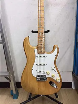 72 STRATOCASTER 84091