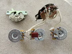 2002 FACTORY WIRED FENDER 62 RI STRATOCASTER HARNESS CTS 250K POTS 3 & 5 WAY