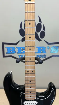 STANDARD STRATOCASTER MIM