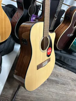 GUITAR NATURAL FINISH