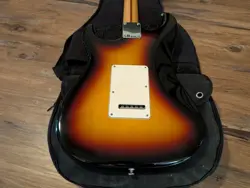 FENDER HSS STRATOCASTER