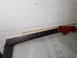 RED HEADSTOCK