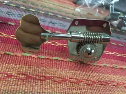 SINGLE LEFT-HANDED FENDER VINTERA '50S BASS GUITAR TUNER, TUNING MACHINE, LEFTY