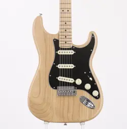 USED FENDER / AMERICAN PROFESSIONAL STRATOCASTER MAPLE FINGERBOARD NATURAL 2019
