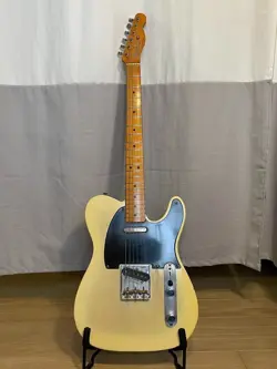 FENDER 1999 AMERICAN VINTAGE TELECASTER GUITAR FROM JAPAN