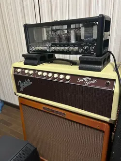 SONIC GUITAR AMPLIFIER
