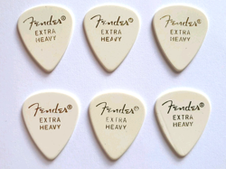 6 FENDERÂ® 351 PICKS, EXTRA HEAVY WHITE