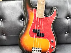 FENDER JAPAN PB62 ELECTRIC BASS GUITAR