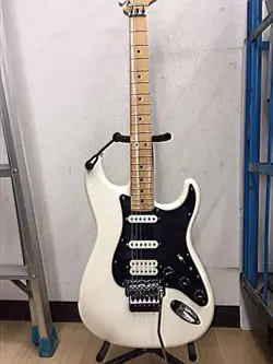 HSS FR STRATOCASTER
