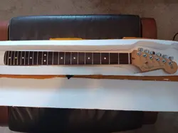 FENDER USA STRATOCASTER NECK W ROSEWOOD FINGERBOARD 2001 TUNERS INCLUDED