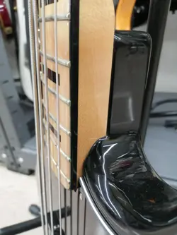 ELECTRIC BASS GUITAR-04