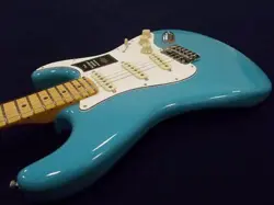 BLUE FENDER PLAYER