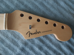 USED 2018 FENDER ELITE STRATOCASTER MAPLE NECK STRAT EXCELLENT CONDITION