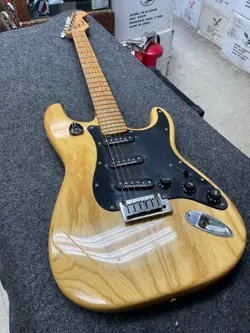 FENDER VANTAGE LITE