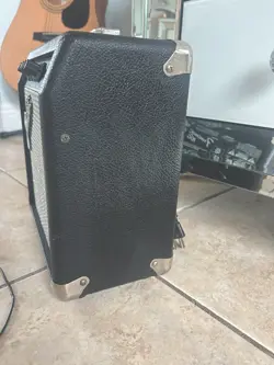 10W GUITAR AMP