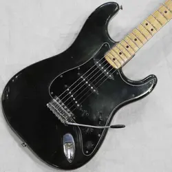 STRATOCASTER '79 USED