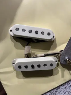 MIDDLE PICKUPS 1960S