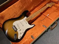 FENDER AMERICAN VINTAGE 1957 STRATOCASTER USED ELECTRIC GUITAR  2000