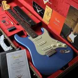 NEW FENDER CS / VC 1959 STRATOCASTER NOS (TIME CAPSULE) LAKE PLACID BLUE R138117