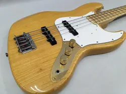 FENDER JAPAN JAZZ BASS GUITAR