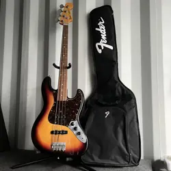A88 FENDER JAPAN JAZZ BASS