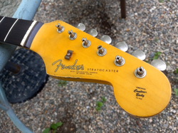 62 VENEER STRATOCASTER