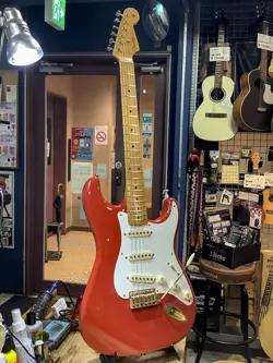 FENDER FSR CLASSIC 50S STRATOCASTER GOLD HARD WEAR FRD