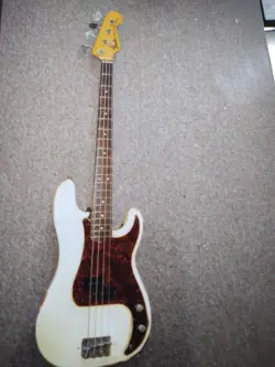 FENDER 1969 BASS