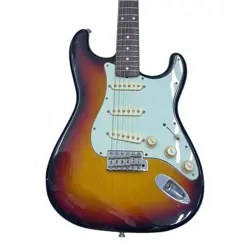 ST62-70F STRATOCASTER